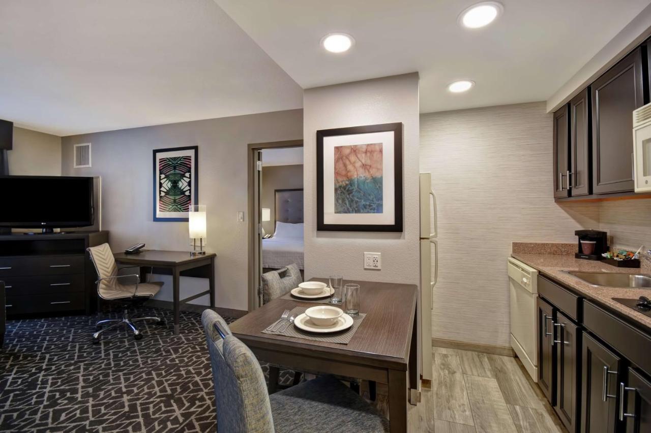 Homewood Suites By Hilton Edgewater-Nyc Area Exterior photo